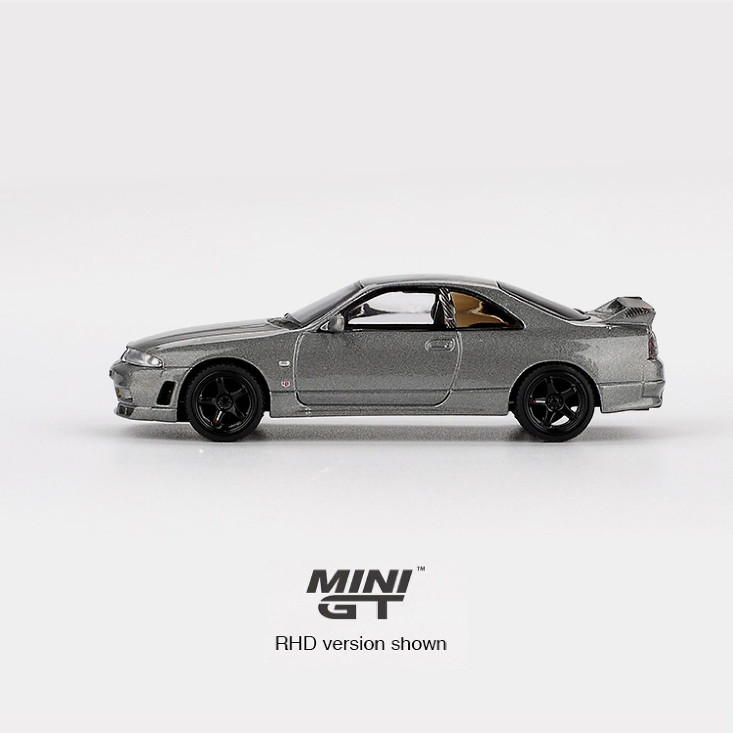 Nissan Skyline GTR 33 Nismo - Mini GT (PRE ORDEN)